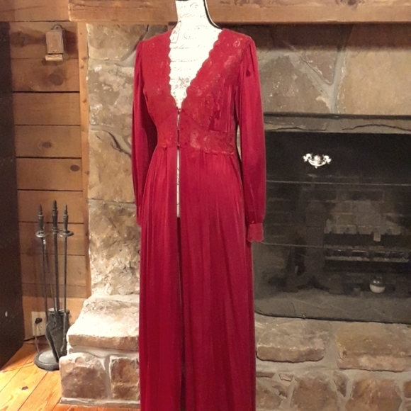 Vintage Shadowline robe - Picture 2 of 8